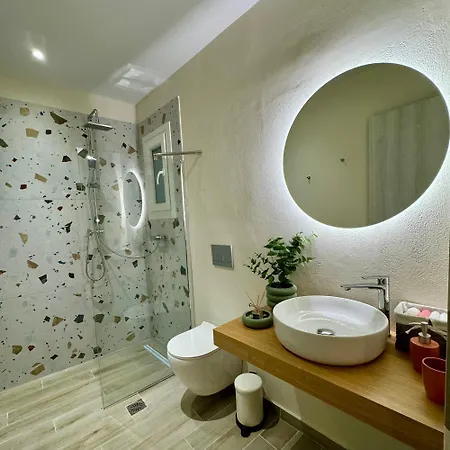 Apidalos Corfu (city)