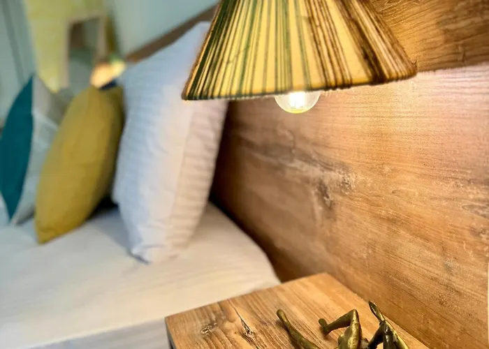 Apidalos Corfu (city)