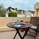 Apidalos 4*