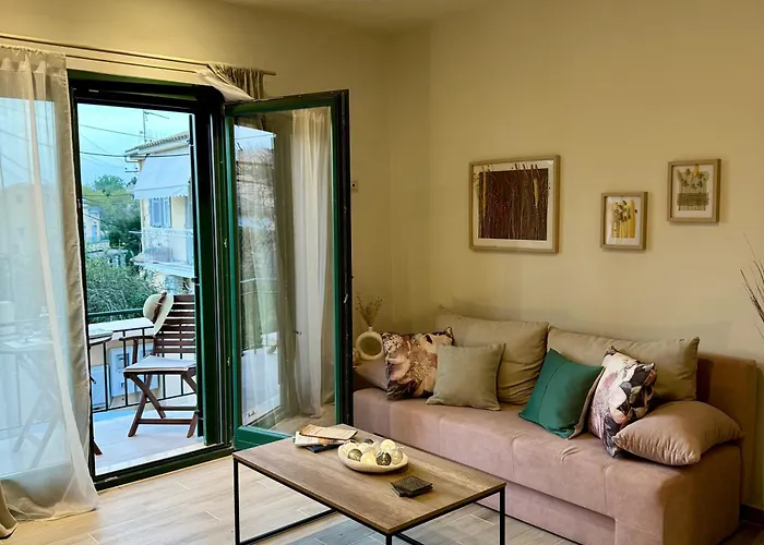 Aparthotel Apidalos 4*