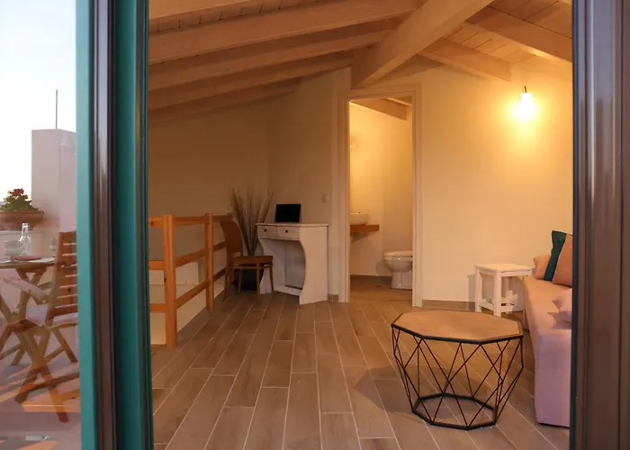 Aparthotel Apidalos 4*