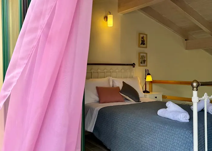 Aparthotel Apidalos
