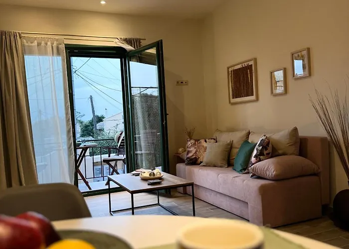 Aparthotel Apidalos 4*