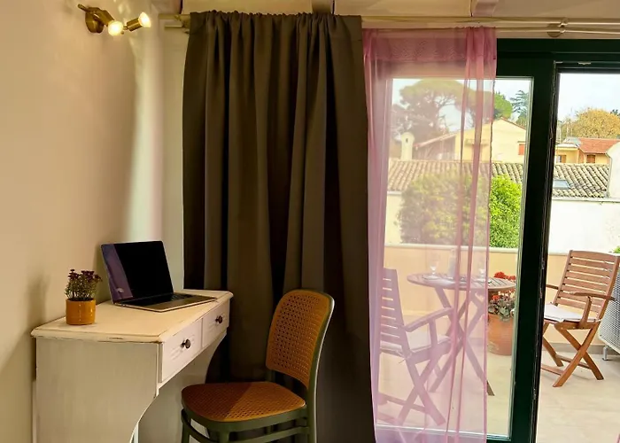 Apidalos Aparthotel 4*