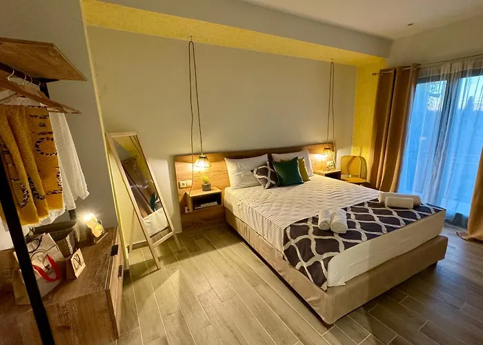 Apidalos Aparthotel 4*